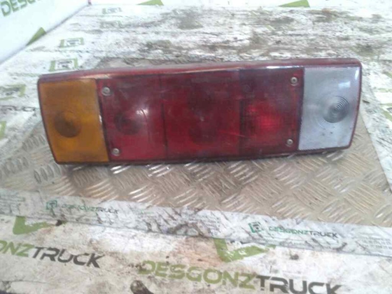 Recambio de piloto trasero izquierdo para . renault dg320.26 referencia OEM IAM  PILOTO UNIVERSAL CAMION 