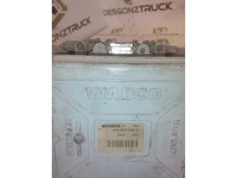 Recambio de valvula aire para . renault dg320.26 referencia OEM IAM 4461080450 400500450 VALVULA EBS REMOLQUE