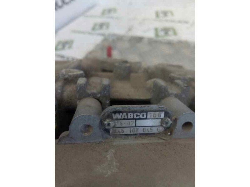 Recambio de valvula aire para . renault dg320.26 referencia OEM IAM 4461080450 400500450 VALVULA EBS REMOLQUE