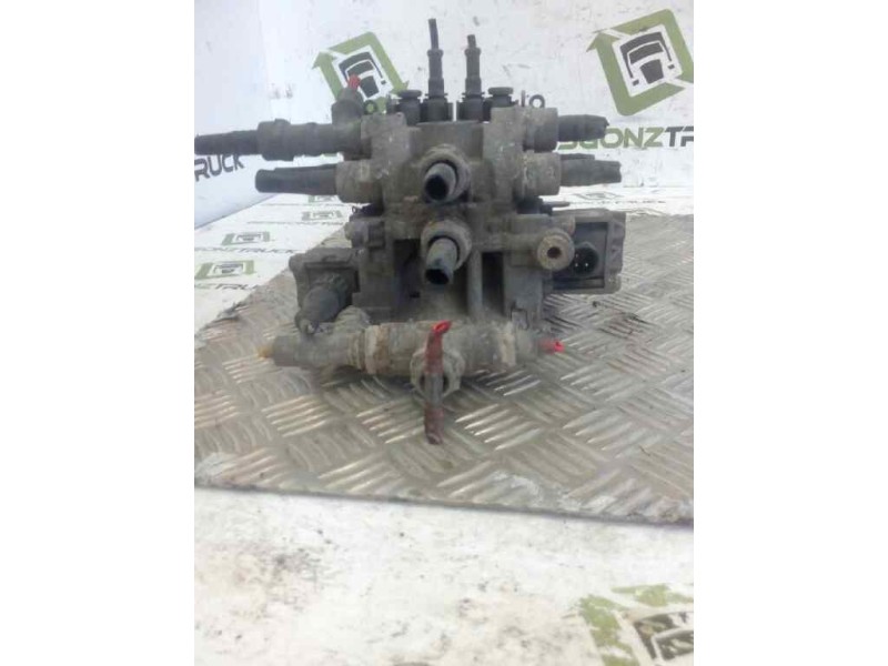 Recambio de valvula aire para . renault dg320.26 referencia OEM IAM 4461080450 400500450 VALVULA EBS REMOLQUE