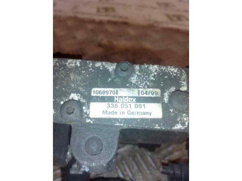 Recambio de valvula aire para . renault dg320.26 referencia OEM IAM 338051001  MANDO ELEVADOR SUSPENSION NEUMATICA