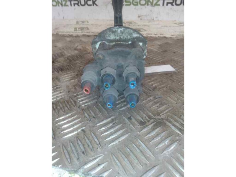 Recambio de valvula aire para . renault dg320.26 referencia OEM IAM 4630321200  VALVULA CONTROL DE ALTURA