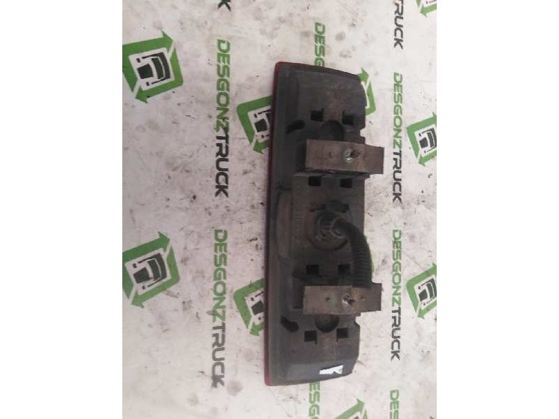 Recambio de piloto trasero derecho para . renault dg320.26 referencia OEM IAM  PILOTO UNIVERSAL CAMION 