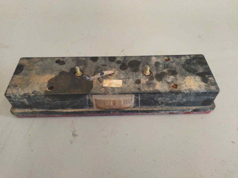 Recambio de piloto trasero derecho para . renault dg320.26 referencia OEM IAM  PILOTO UNIVERSAL CAMION 