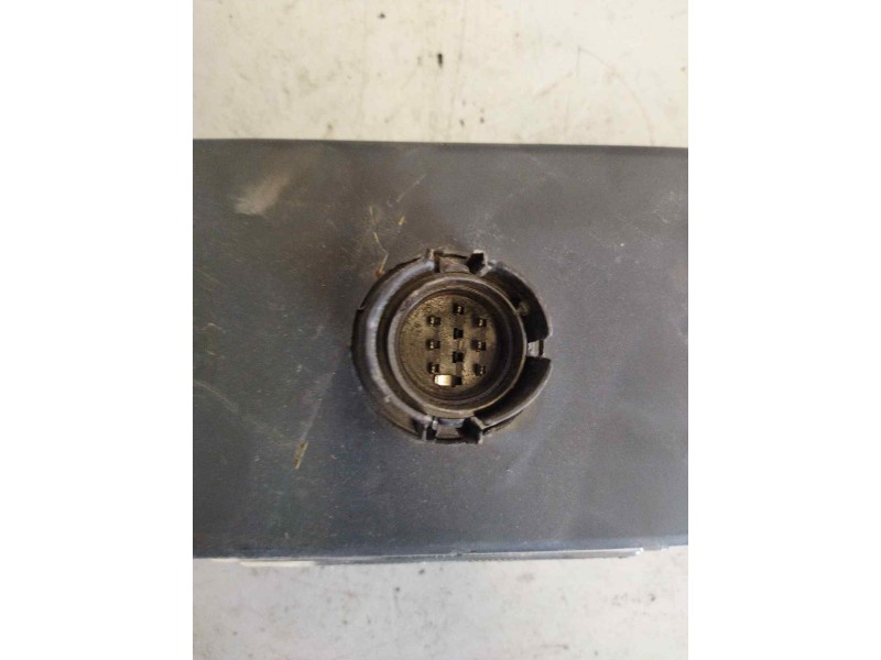 Recambio de piloto trasero izquierdo para . renault dg320.26 referencia OEM IAM   PILOTO UNIVERSAL CAMION