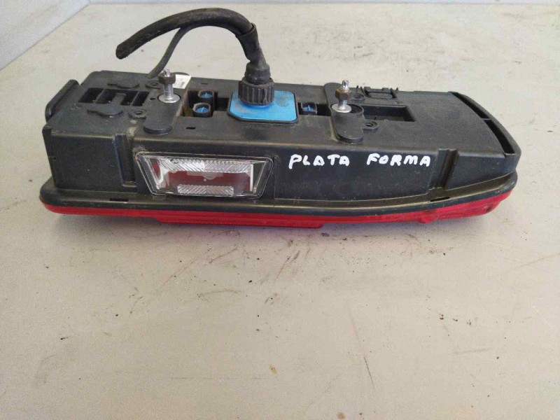 Recambio de piloto trasero izquierdo para . renault dg320.26 referencia OEM IAM  PILOTO UNIVERSAL CAMION PILOTO PLATAFORMA