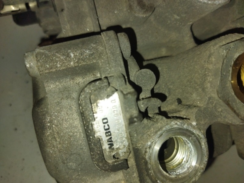 Recambio de valvula aire para . renault dg320.26 referencia OEM IAM 4005000700  MODULADOR ABS REMOLQUE