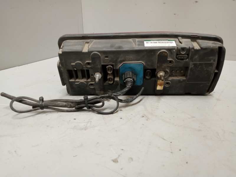 Recambio de piloto trasero izquierdo para . renault dg320.26 referencia OEM IAM   PILOTO UNIVERSAL CAMION