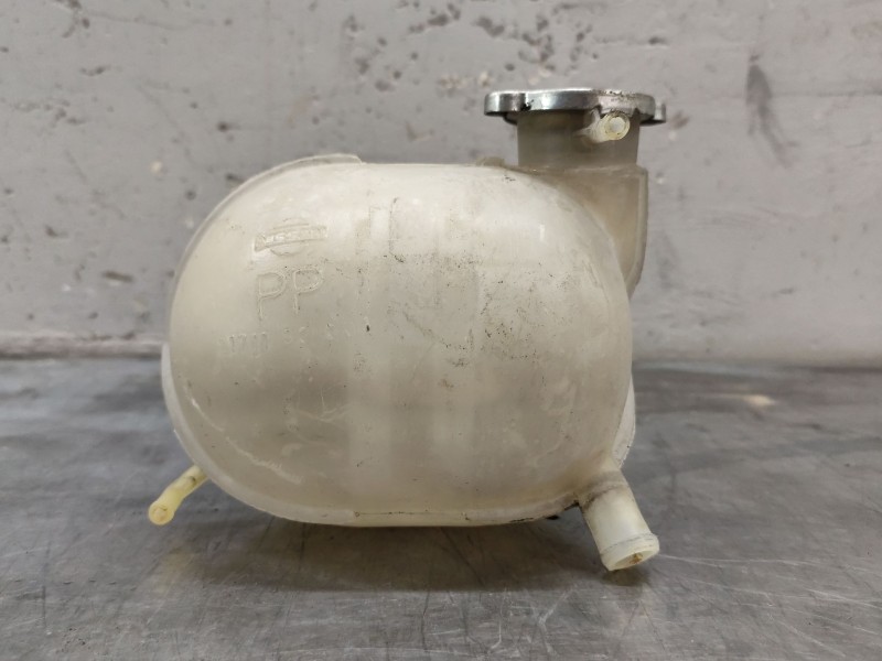 Recambio de deposito expansion para nissan micra (k11) básico referencia OEM IAM   