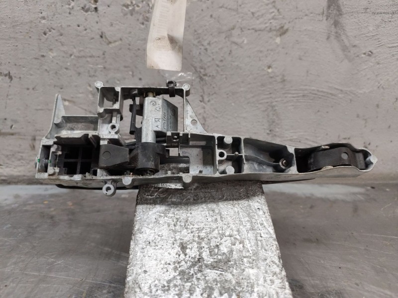 Recambio de maneta exterior trasera izquierda para peugeot 207 xs pack referencia OEM IAM 9680656680  