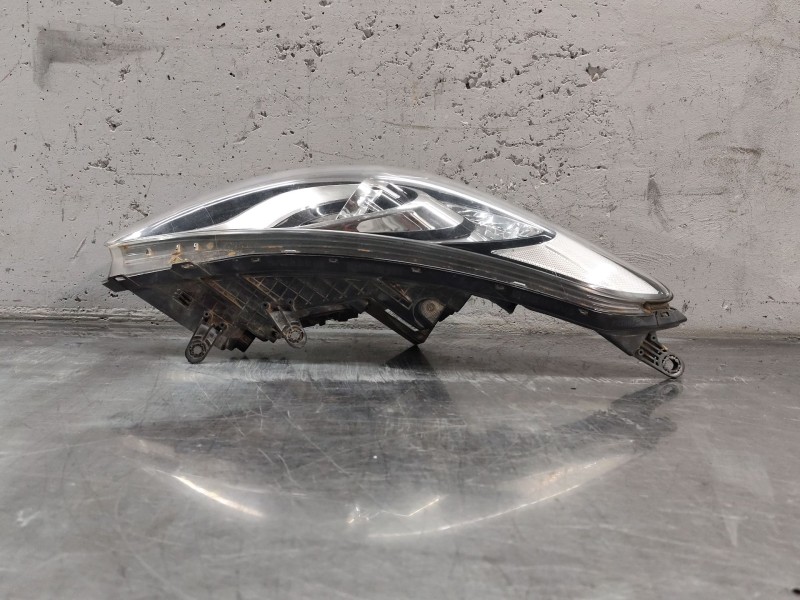 Recambio de faro derecho para hyundai i30 (gd) 1.6 crdi referencia OEM IAM H19R  