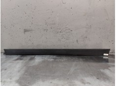 Recambio de estribo izquierdo para mercedes-benz gla (h247) gla 200 d (247.712) referencia OEM IAM   