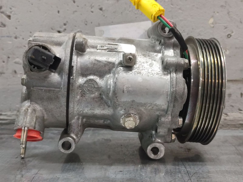 Recambio de compresor aire acondicionado para peugeot 207 x-line referencia OEM IAM e07sd6cab  