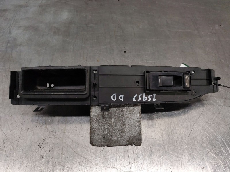 Recambio de mando elevalunas delantero derecho para jeep compass (mk49) 2.2 crd referencia OEM IAM LO164832  