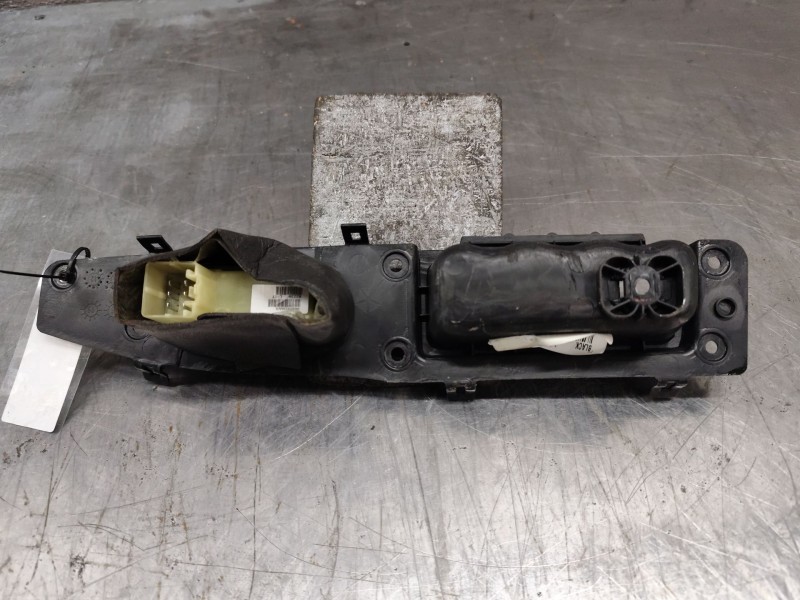 Recambio de mando elevalunas trasero derecho para jeep compass (mk49) 2.2 crd referencia OEM IAM 04602933aa  