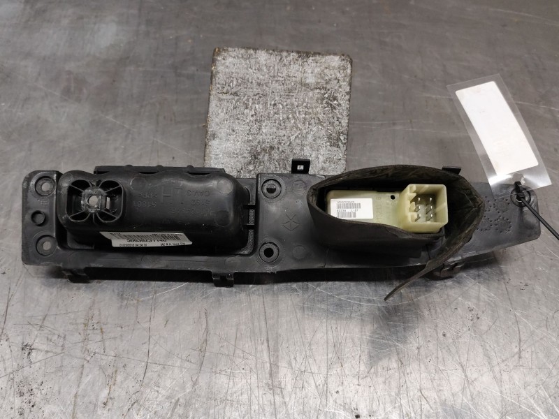 Recambio de mando elevalunas trasero izquierdo para jeep compass (mk49) 2.2 crd referencia OEM IAM 04602933aa  