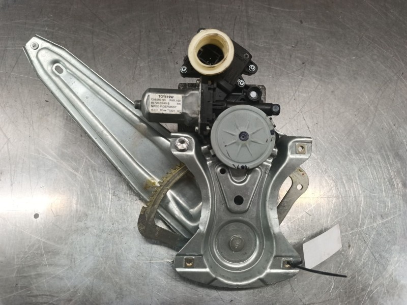Recambio de elevalunas trasero derecho para toyota auris (_e18_) 1.8 hybrid (zwe186_) referencia OEM IAM 8572002440B  