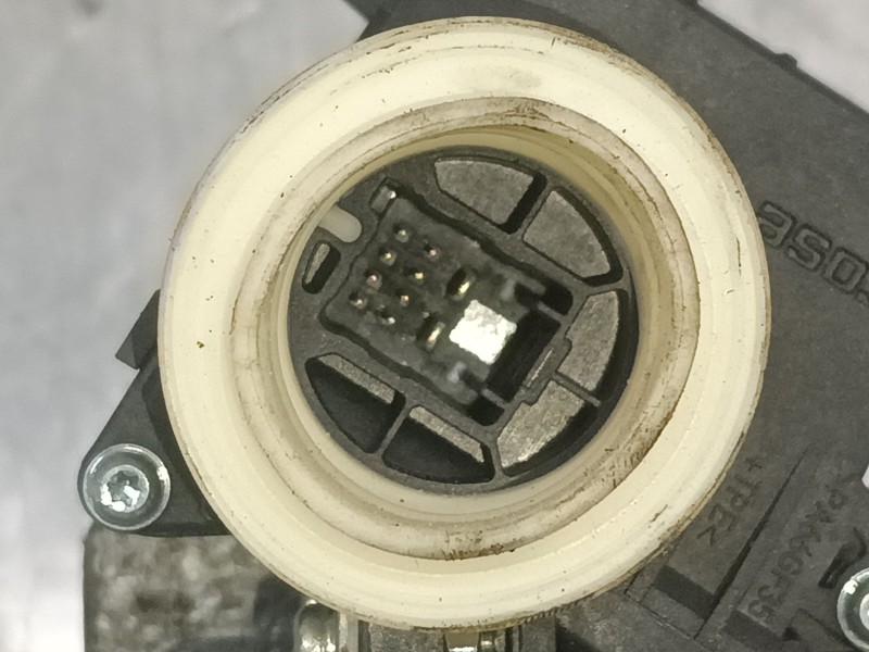 Recambio de elevalunas trasero derecho para toyota auris (_e18_) 1.8 hybrid (zwe186_) referencia OEM IAM 8572002440B  