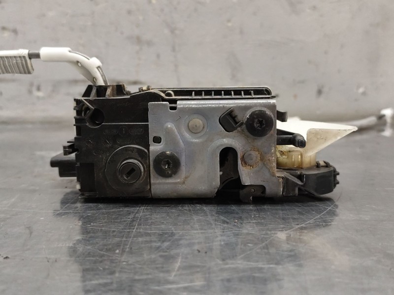 Recambio de cerradura puerta delantera izquierda para citroën c4 lim. business referencia OEM IAM 9685351380  