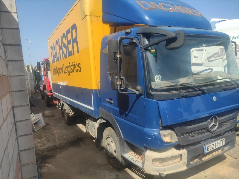 mercedes-benz atego 4 cyl. 4x2 2005  del año 2013