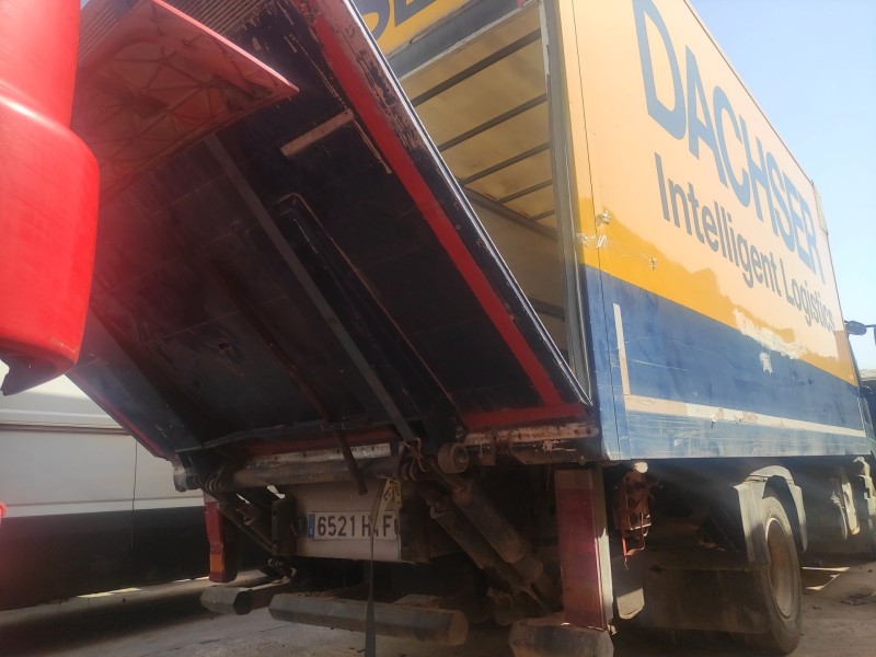 mercedes-benz atego 4 cyl. 4x2 2005  del año 2013