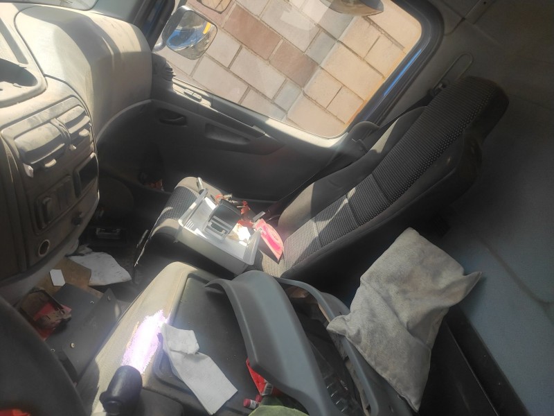 mercedes-benz atego 4 cyl. 4x2 2005  del año 2013