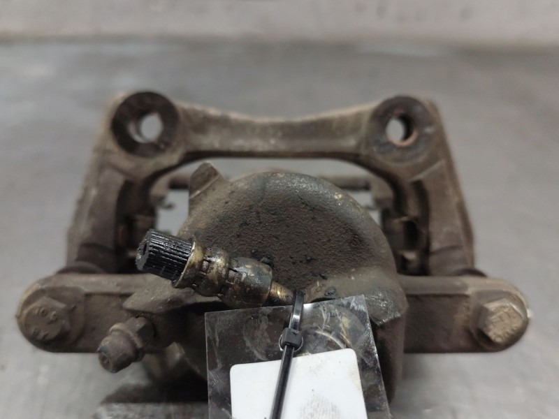 Recambio de pinza freno delantera derecha para nissan micra iii (k12) 1.2 16v referencia OEM IAM 8864D  