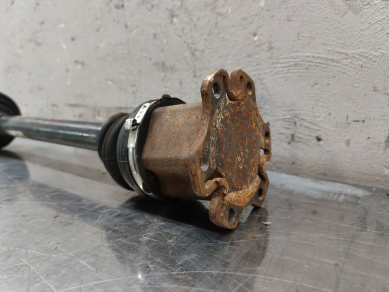 Recambio de transmision delantera izquierda para audi a4 berlina (8e) 2.0 tdi 16v (103kw) referencia OEM IAM 8E0407271AT  