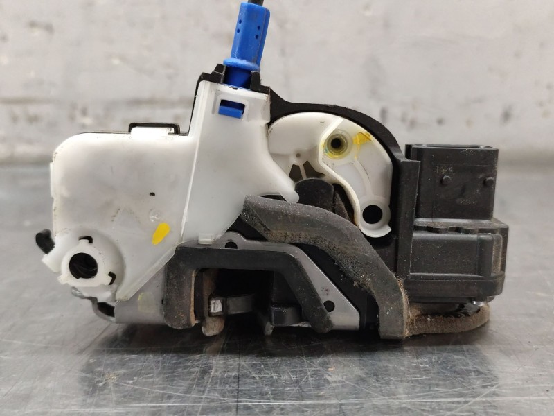 Recambio de cerradura puerta delantera derecha para opel astra j lim. excellence referencia OEM IAM   