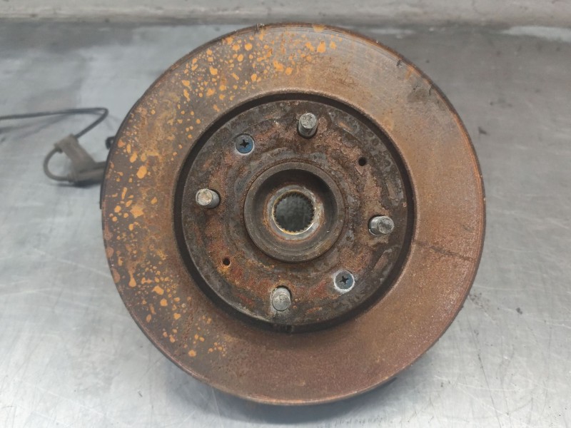 Recambio de mangueta delantera izquierda para kia cerato i hatchback (ld) 2.0 crdi referencia OEM IAM   