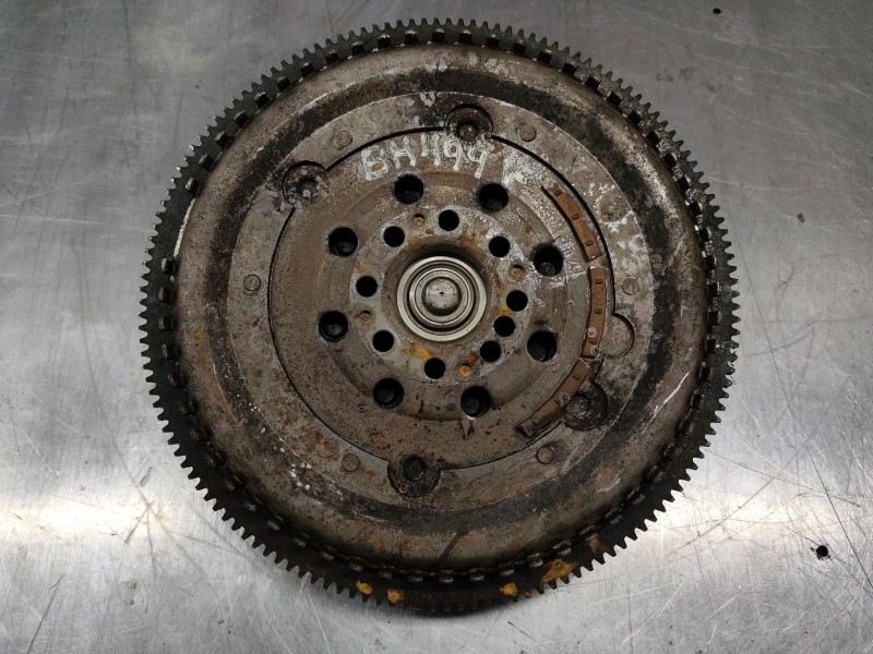 Recambio de volante motor para mercedes-benz clase c (w203) berlina 220 cdi (203.006) referencia OEM IAM   