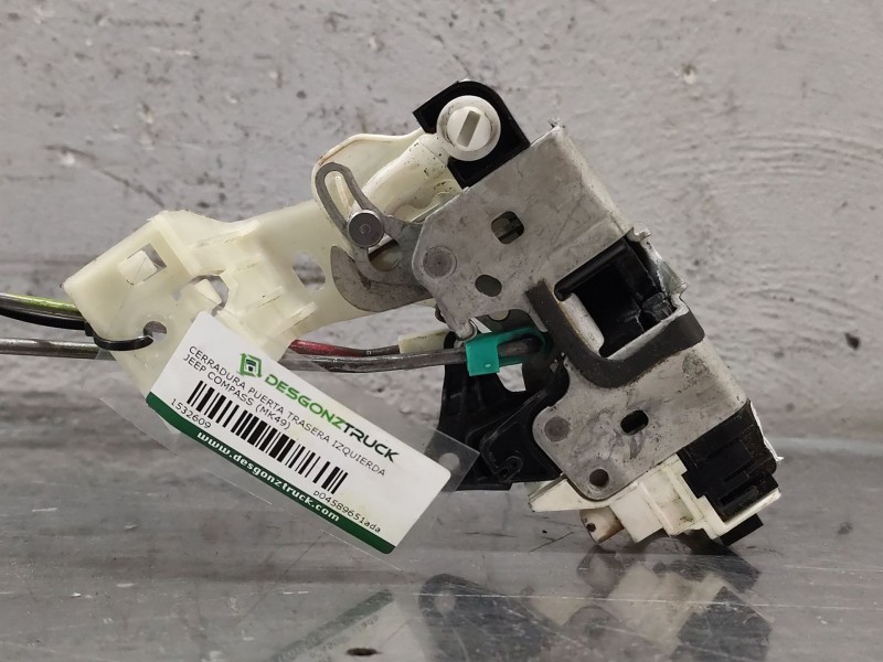 Recambio de cerradura puerta trasera izquierda para jeep compass (mk49) 2.2 crd referencia OEM IAM p04589651ada  