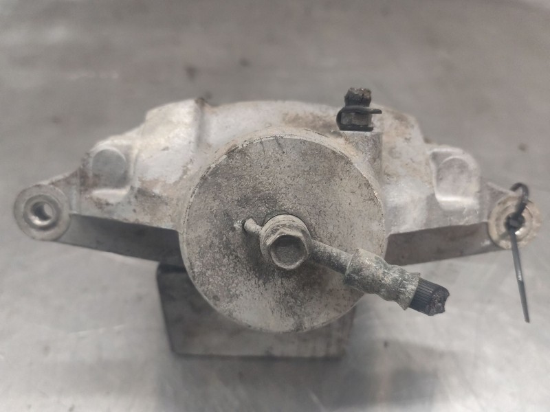 Recambio de pinza freno delantera izquierda para kia cerato i hatchback (ld) 2.0 crdi referencia OEM IAM   