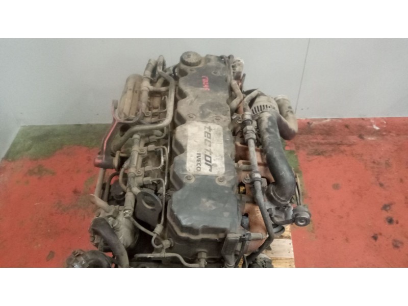 Recambio de motor completo para iveco eurocargo 05.03  5.9 diesel referencia OEM IAM F4AE0681A  
