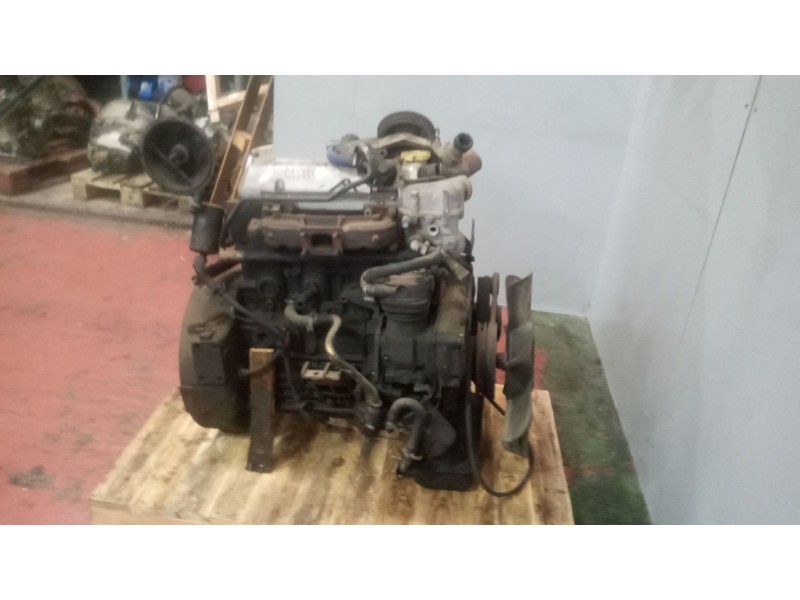 Recambio de despiece motor para nissan trucks atleon 140 referencia OEM IAM B440  