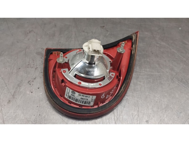 Recambio de piloto trasero derecho para volkswagen golf v (1k1) 1.9 tdi referencia OEM IAM 1k6945094g  