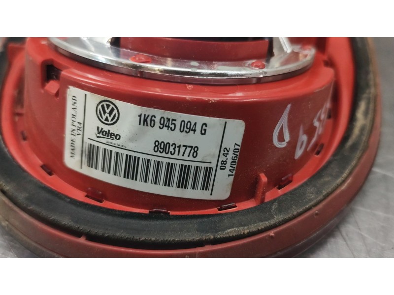 Recambio de piloto trasero derecho para volkswagen golf v (1k1) 1.9 tdi referencia OEM IAM 1k6945094g  