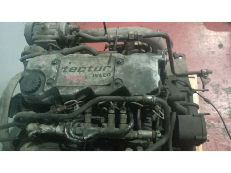 Recambio de despiece motor para iveco eurocargo tector 3.9 diesel referencia OEM IAM F4AE0481C  