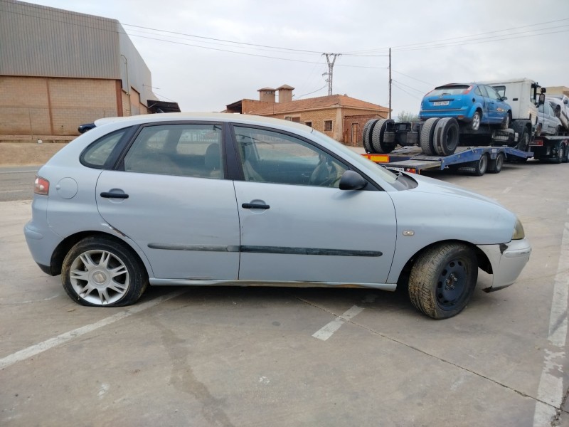 seat ibiza (6l1) del año 2002