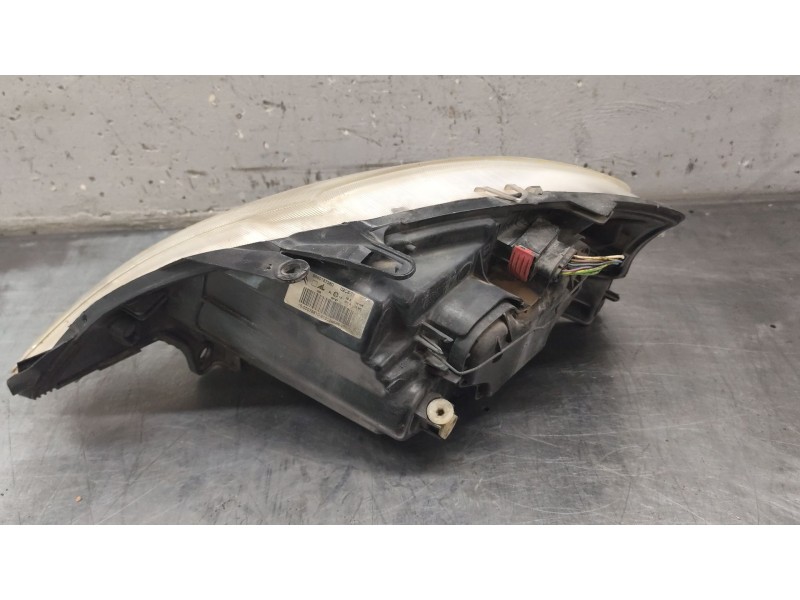 Recambio de faro derecho para citroën c3 1.4 hdi sx plus referencia OEM IAM   