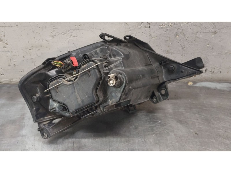 Recambio de faro izquierdo para citroën c3 1.4 hdi sx plus referencia OEM IAM   