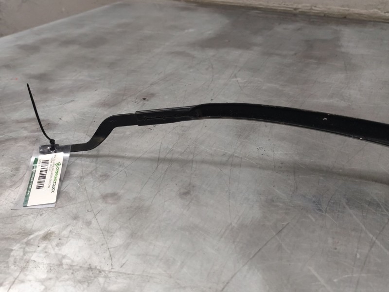 Recambio de brazo limpia delantero derecho para hyundai i30 (gd) 1.6 crdi referencia OEM IAM   