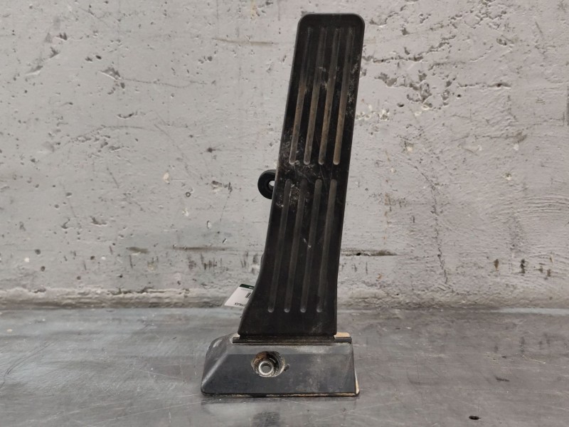 Recambio de pedal acelerador para hyundai i30 (gd) 1.6 crdi referencia OEM IAM 327003XXXX  