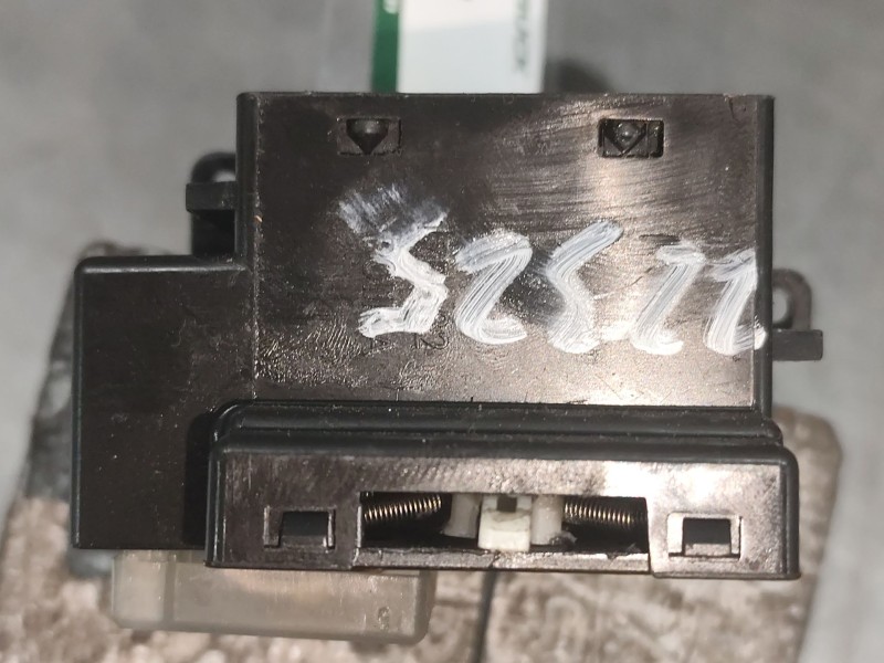 Recambio de mando luces para mazda 3 berlina (bk) 1.6 crdt active referencia OEM IAM   