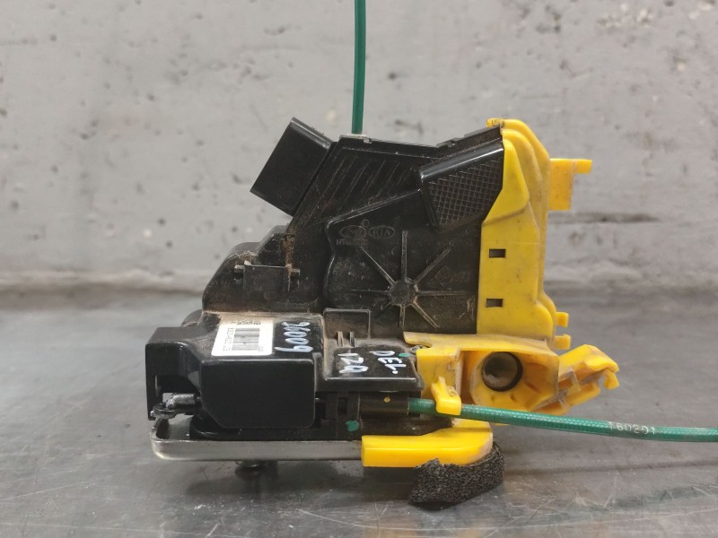 Recambio de cerradura puerta delantera izquierda para hyundai i30 (gd) 1.6 crdi referencia OEM IAM 81310A6100  