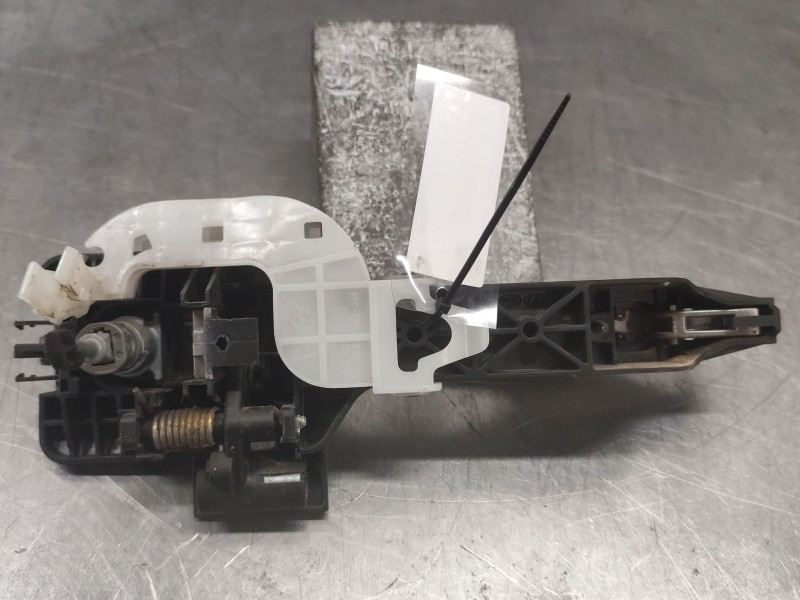 Recambio de maneta exterior delantera izquierda para hyundai i30 (gd) 1.6 crdi referencia OEM IAM   