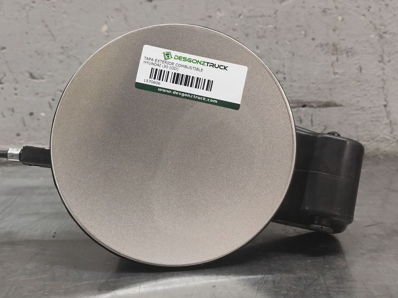 Recambio de tapa exterior combustible para hyundai i30 (gd) 1.6 crdi referencia OEM IAM   