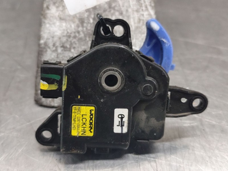 Recambio de motor apertura trampillas climatizador para hyundai i30 (gd) 1.6 crdi referencia OEM IAM D267EBAAA01  