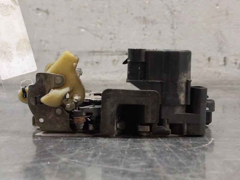 Recambio de cerradura puerta delantera derecha para fiat brava (182_) 1.4 12 v (182.ba) referencia OEM IAM   