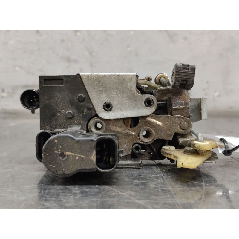 Recambio de cerradura puerta delantera izquierda para fiat brava (182_) 1.4 12 v (182.ba) referencia OEM IAM   